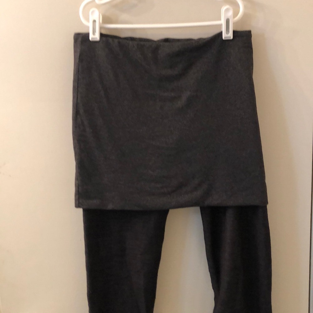 Lululemon Yin To You skirted crop sz4 - Picture 6 of 8